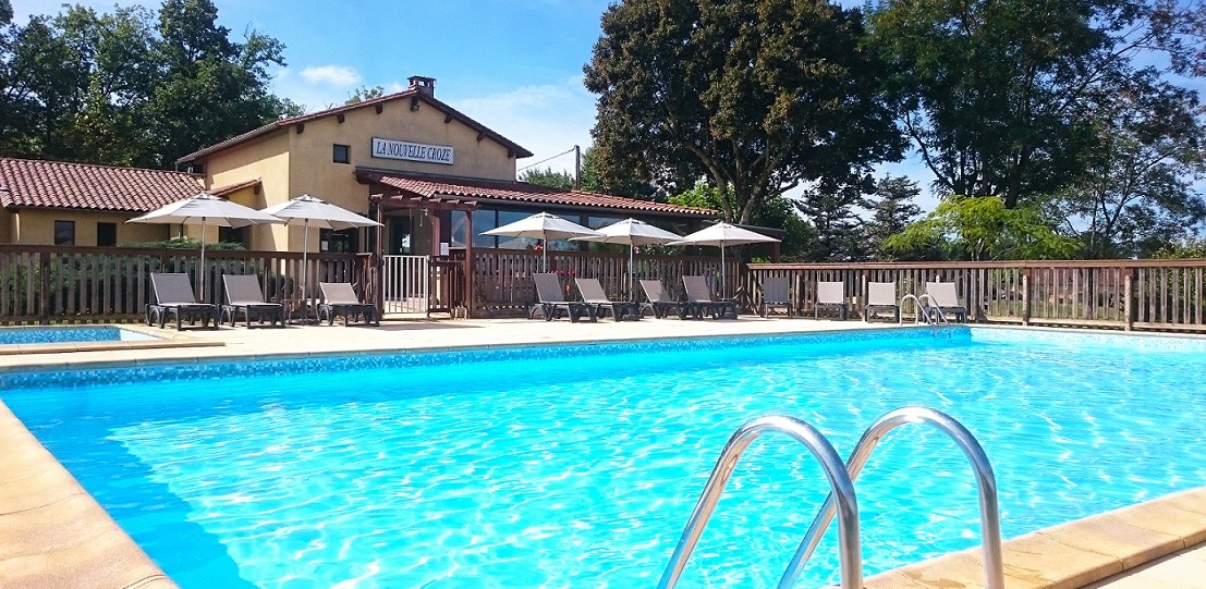 Piscine-camping-perigord-small