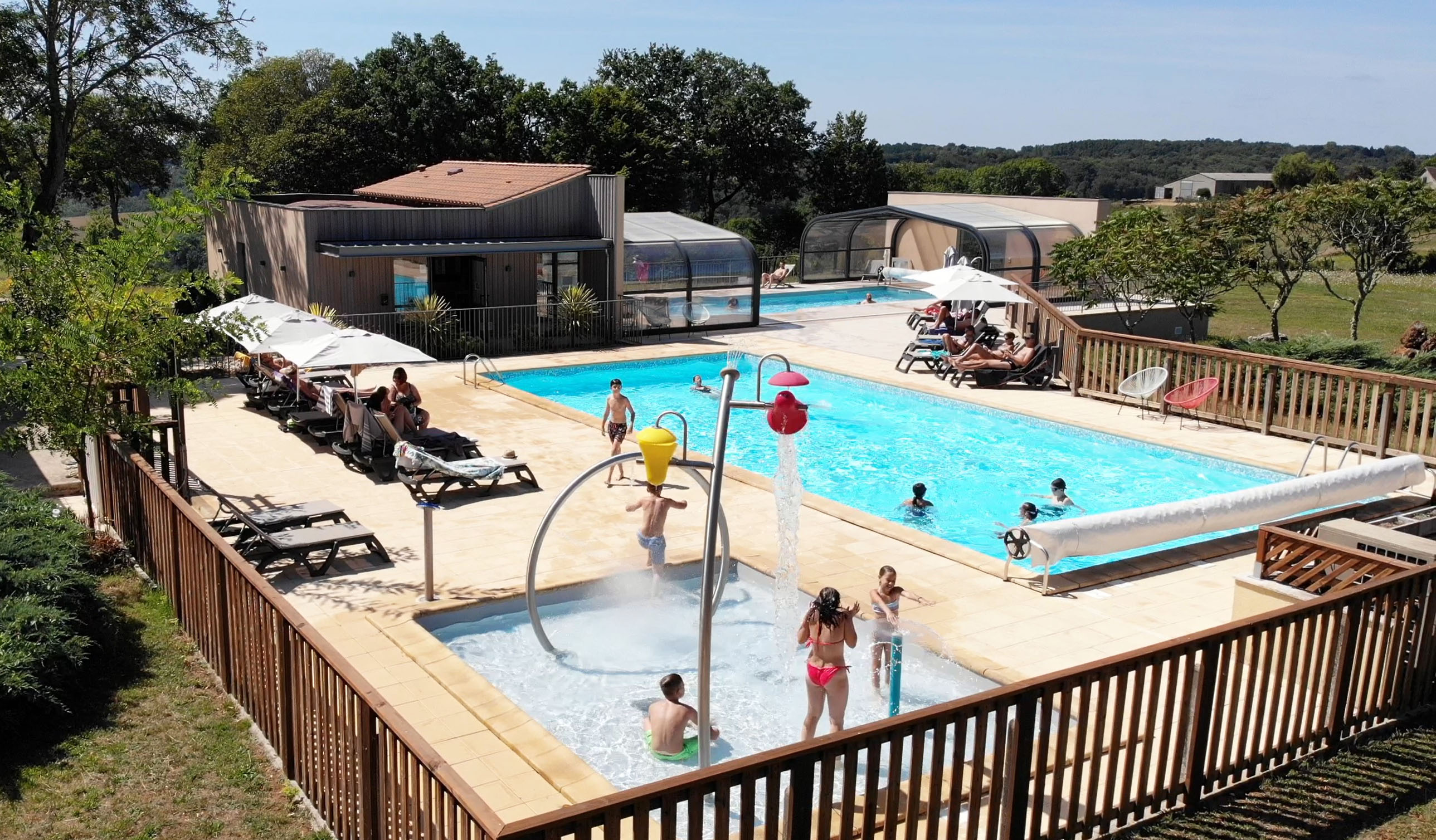 Piscine-camping-perigord-small