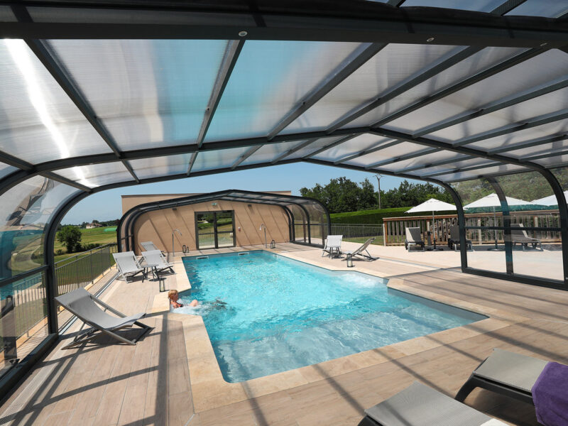 camping-dordogne-piscine-couverte